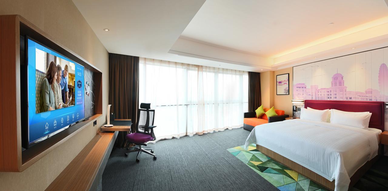 Hampton By Hilton Zhongshan Nanlang Exteriör bild