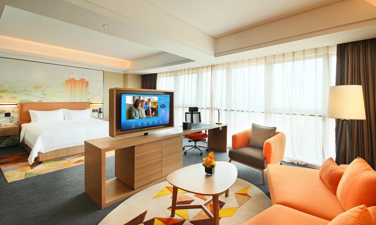 Hampton By Hilton Zhongshan Nanlang Exteriör bild