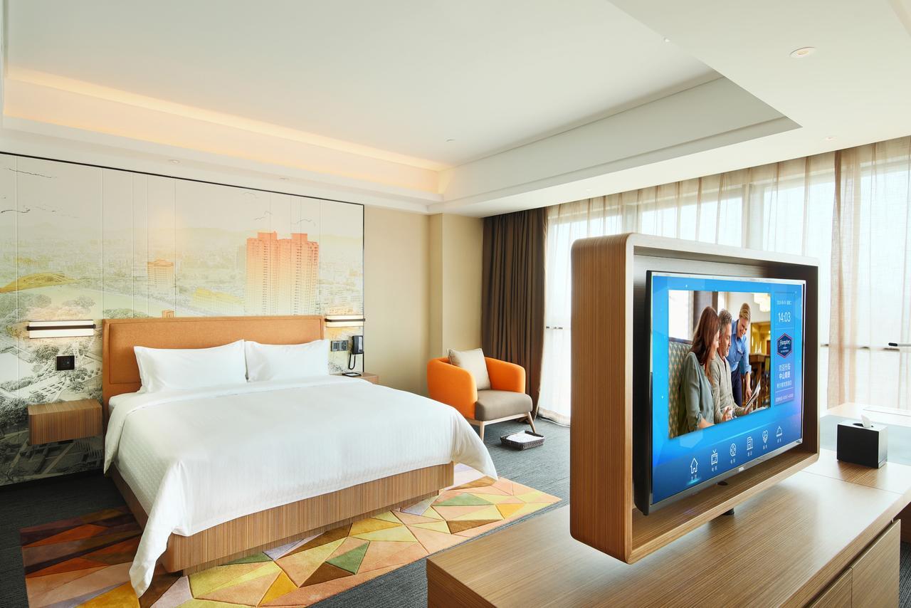 Hampton By Hilton Zhongshan Nanlang Exteriör bild