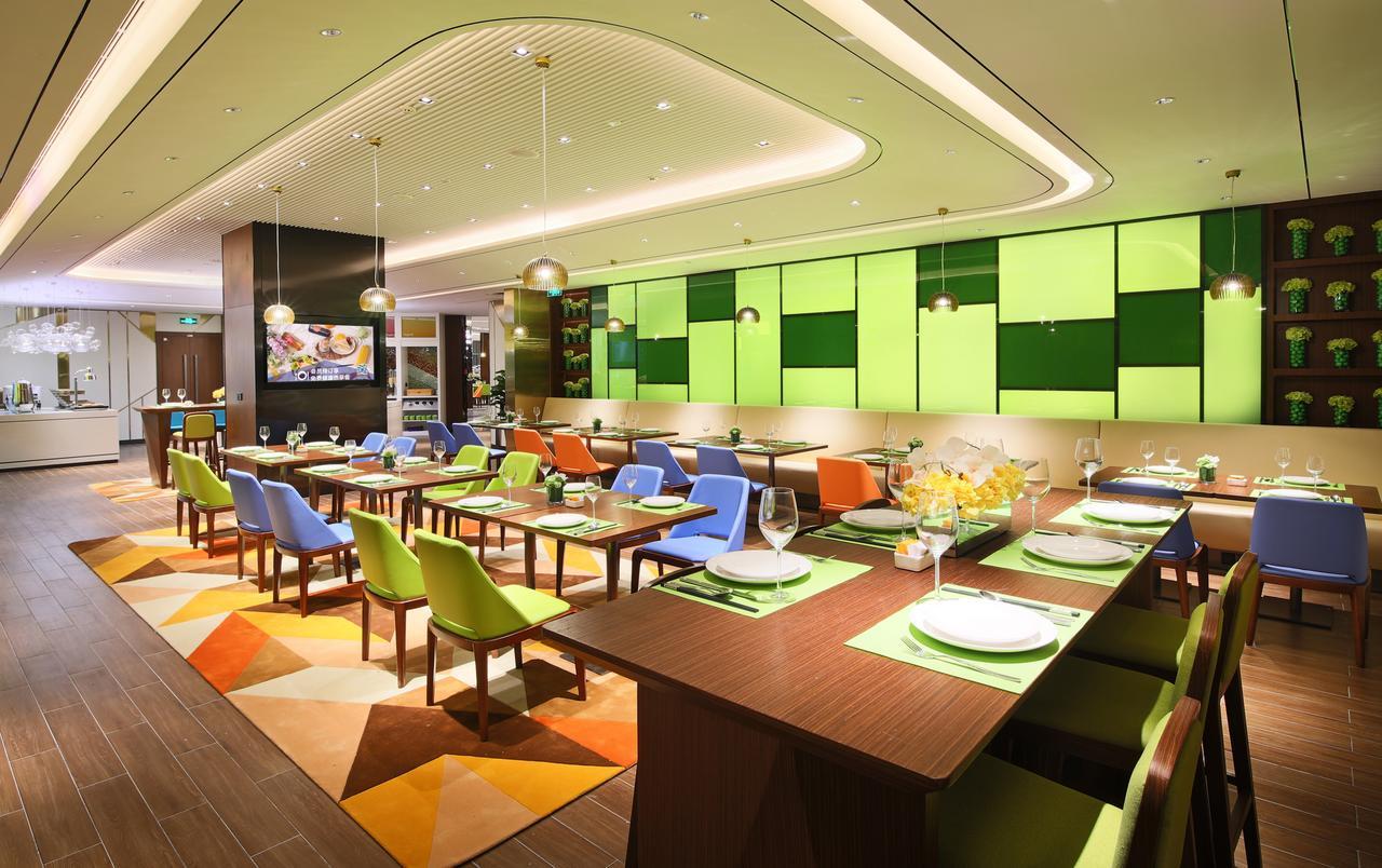 Hampton By Hilton Zhongshan Nanlang Exteriör bild